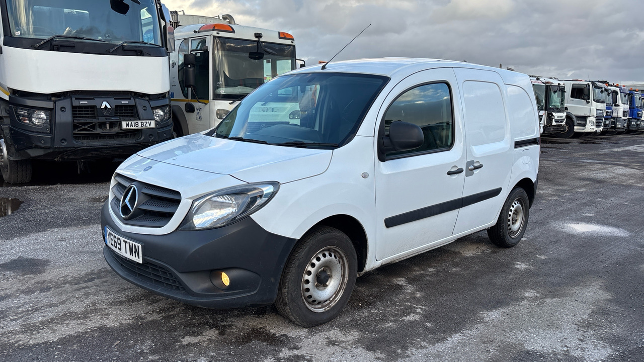 MERCEDES-BENZ CITAN 109CDI Van - כלי רכב מסחרי קטן: תמונה 2 MERCEDES-BENZ CITAN 109CDI Van - כלי רכב מסחרי קטן: תמונה 2