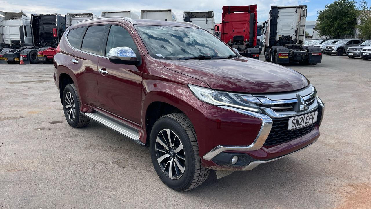 MITSUBISHI SHOGUN SPORT 2.4 DI-DC - רכב סטיישן: תמונה 1 MITSUBISHI SHOGUN SPORT 2.4 DI-DC - רכב סטיישן: תמונה 1