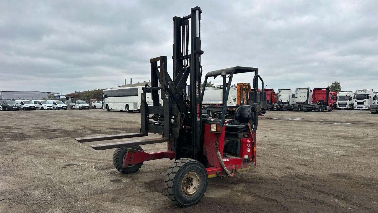 MOFFETT M4 20.3 - מלגזה מותקנת על משאית: תמונה 2 MOFFETT M4 20.3 - מלגזה מותקנת על משאית: תמונה 2