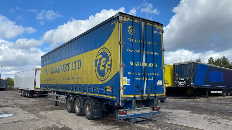 MONTRACON CURTAINSIDE - קרון נגרר: תמונה 4 MONTRACON CURTAINSIDE - קרון נגרר: תמונה 4