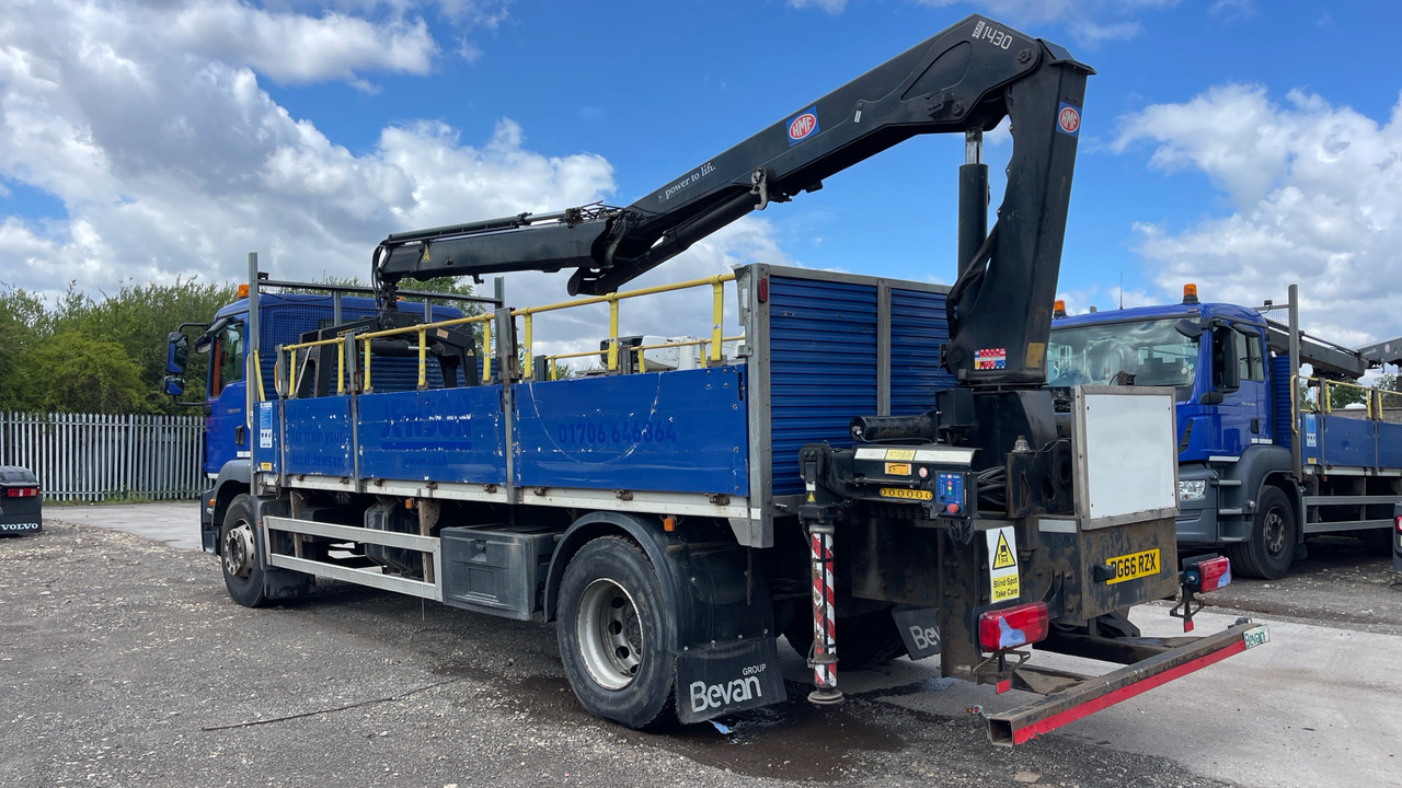 Man TGM 18.250 - משאית צד נופל/ שטוחה, משאית מנוף: תמונה 3 Man TGM 18.250 - משאית צד נופל/ שטוחה, משאית מנוף: תמונה 3