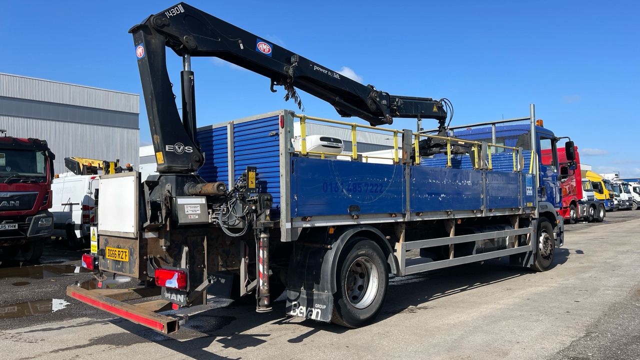 Man TGM 18.250 - משאית צד נופל/ שטוחה, משאית מנוף: תמונה 4 Man TGM 18.250 - משאית צד נופל/ שטוחה, משאית מנוף: תמונה 4