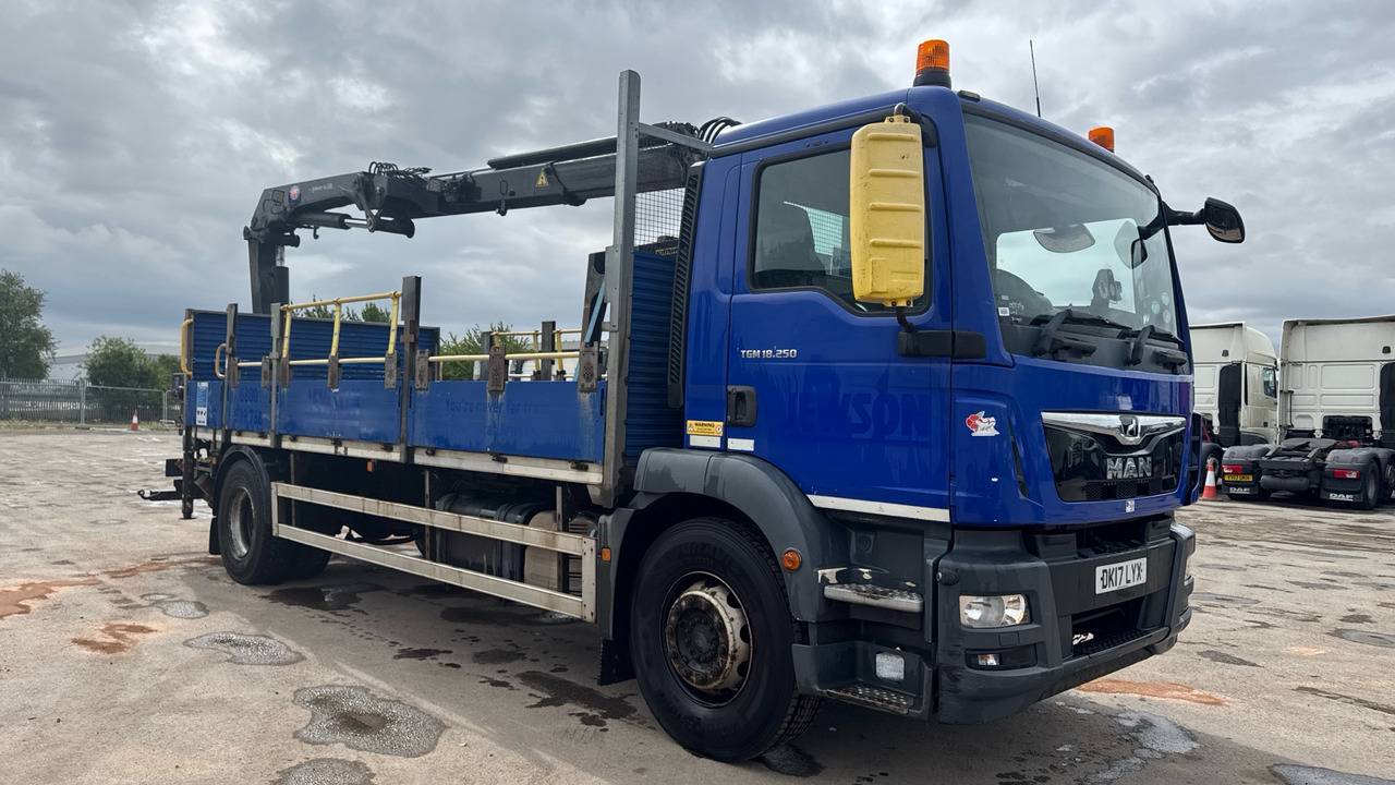 Man TGM 18.250 - משאית צד נופל/ שטוחה, משאית מנוף: תמונה 1 Man TGM 18.250 - משאית צד נופל/ שטוחה, משאית מנוף: תמונה 1