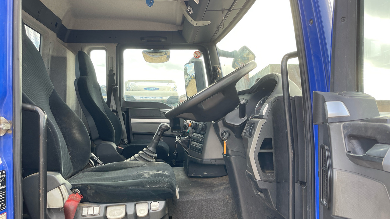 Man TGS 26.360 - משאית צד נופל/ שטוחה, משאית מנוף: תמונה 5 Man TGS 26.360 - משאית צד נופל/ שטוחה, משאית מנוף: תמונה 5