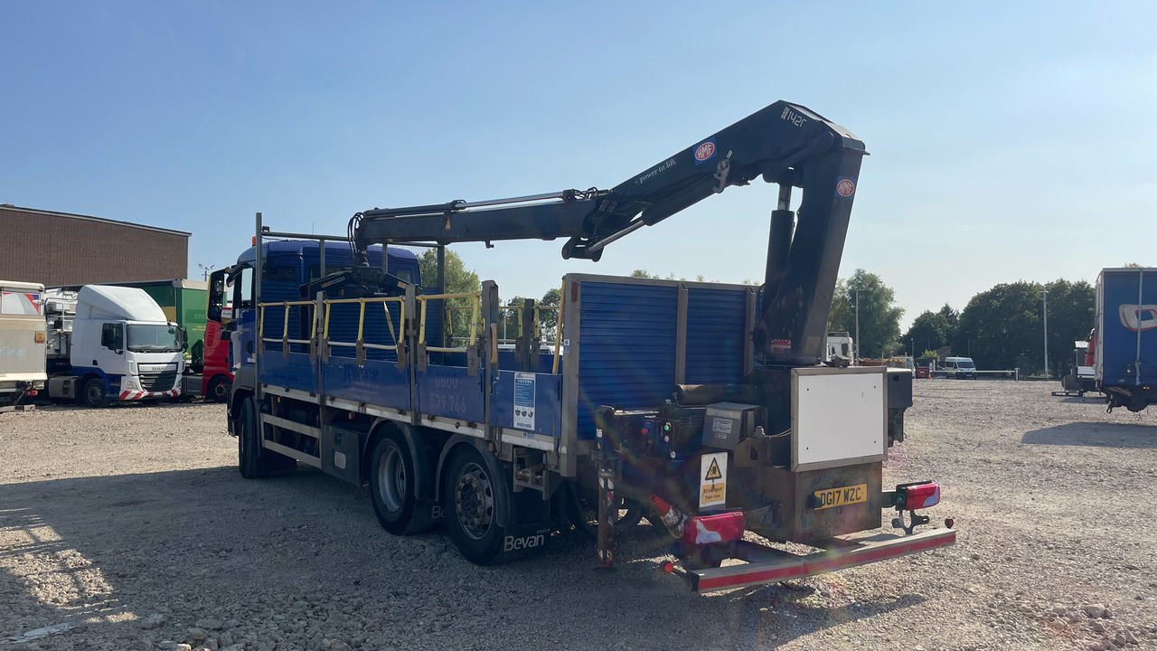 Man TGS 26.360 - משאית צד נופל/ שטוחה, משאית מנוף: תמונה 3 Man TGS 26.360 - משאית צד נופל/ שטוחה, משאית מנוף: תמונה 3