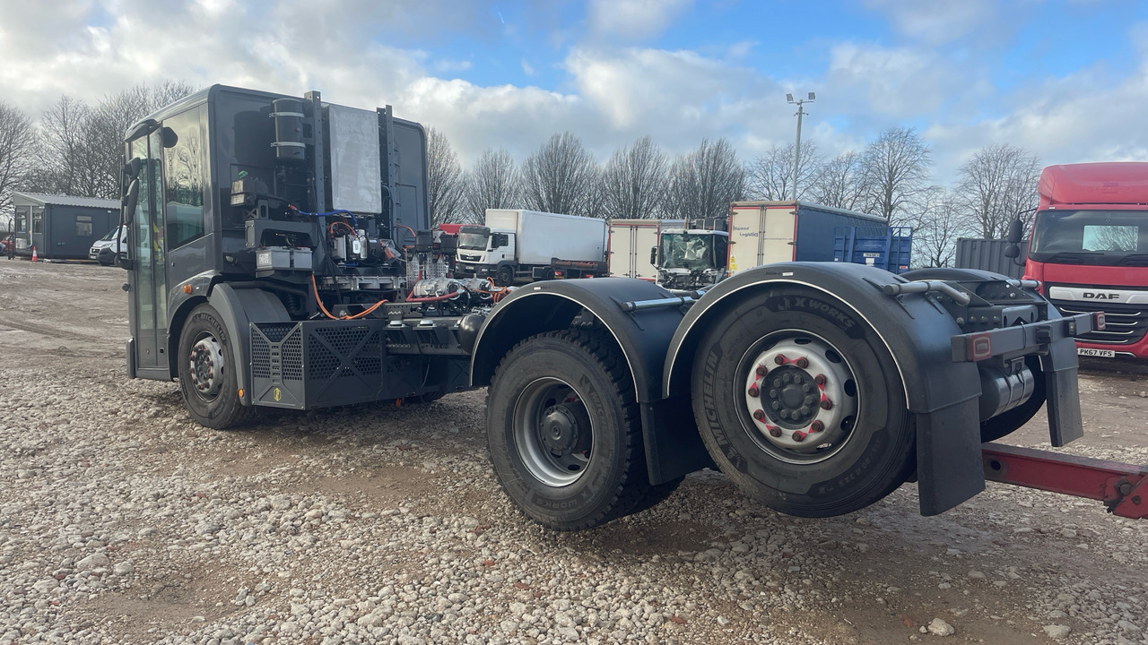 Mercedes-Benz Econic - משאית עם שלדת תא: תמונה 4 Mercedes-Benz Econic - משאית עם שלדת תא: תמונה 4