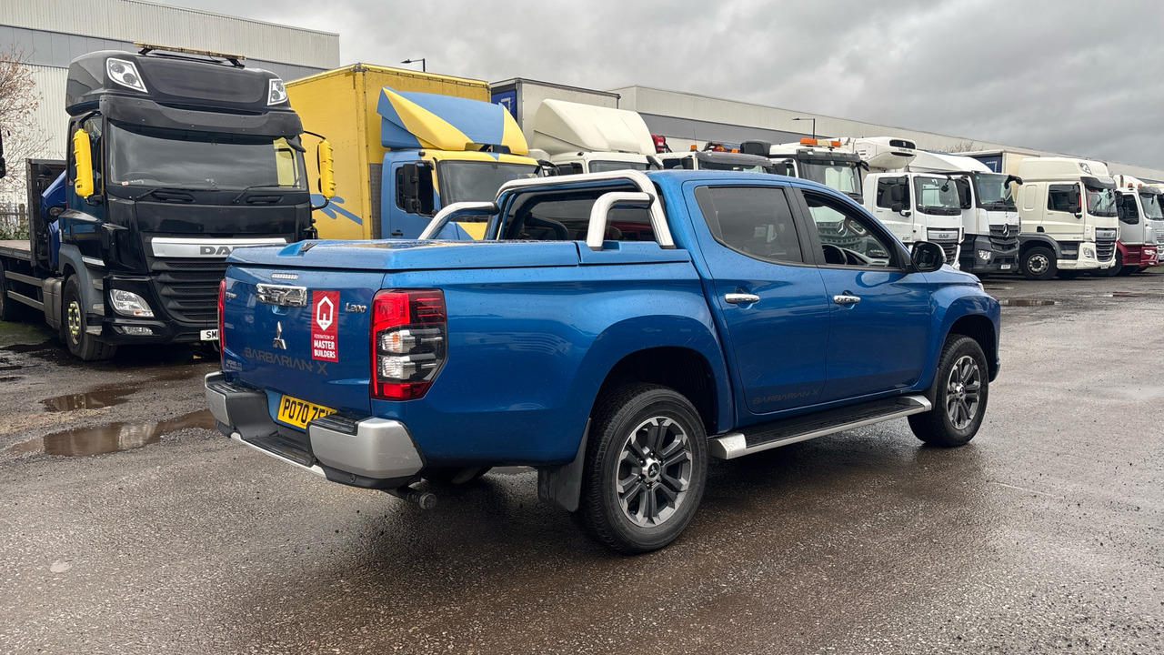 Mitsubishi L200 DI-D 2.3 Barbarian X 150PS - טנדר, כלי רכב מסחרי קומבי: תמונה 4 Mitsubishi L200 DI-D 2.3 Barbarian X 150PS - טנדר, כלי רכב מסחרי קומבי: תמונה 4