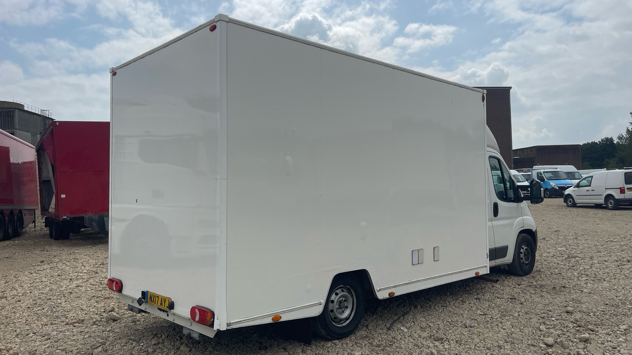 PEUGEOT BOXER 335 2.0 BLUE HDI 130PS - כלי רכב מסחרי עם תיבה: תמונה 4 PEUGEOT BOXER 335 2.0 BLUE HDI 130PS - כלי רכב מסחרי עם תיבה: תמונה 4