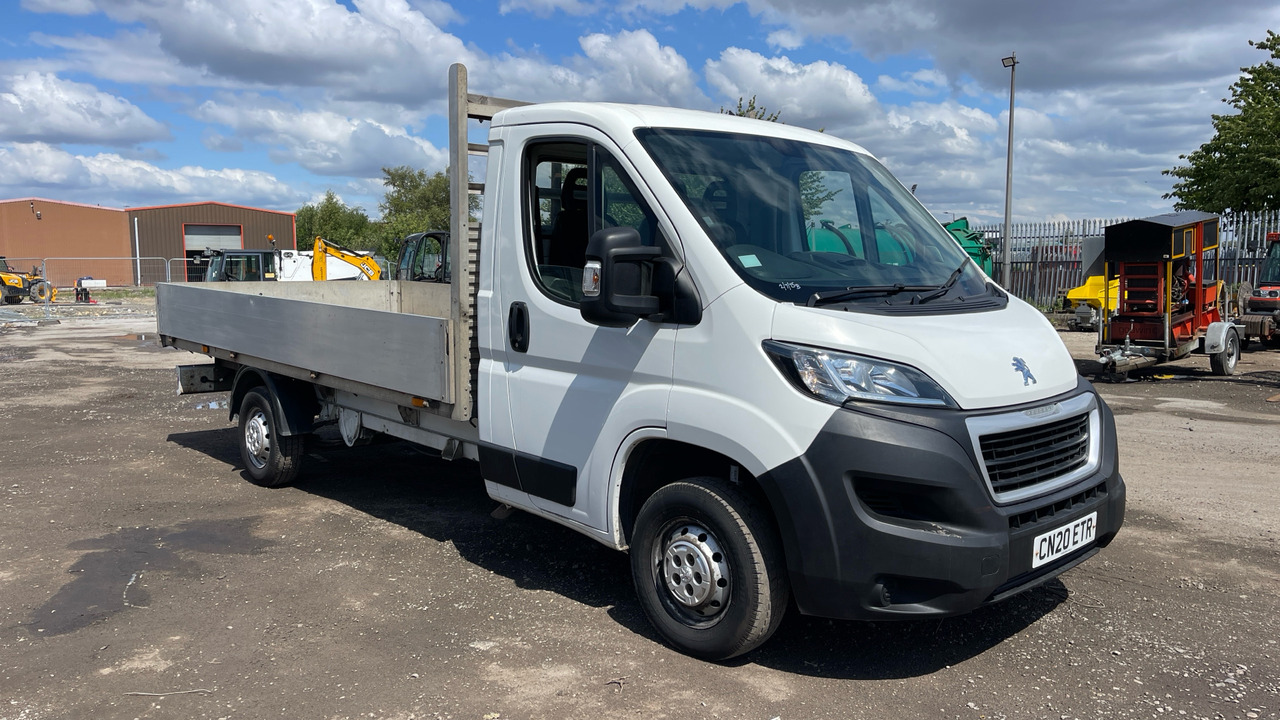 PEUGEOT BOXER 335 2.2 BLUEHDI 140PS - כלי רכב מסחרי במיטה שטוחה: תמונה 1 PEUGEOT BOXER 335 2.2 BLUEHDI 140PS - כלי רכב מסחרי במיטה שטוחה: תמונה 1