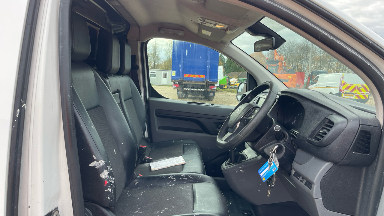 PEUGEOT EXPERT 1200 1.5 BLUE HDI 100PS - כלי רכב מסחרי קטן: תמונה 5 PEUGEOT EXPERT 1200 1.5 BLUE HDI 100PS - כלי רכב מסחרי קטן: תמונה 5