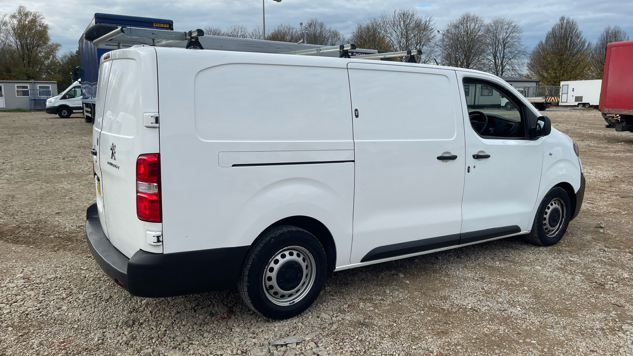 PEUGEOT EXPERT 1200 1.5 BLUE HDI 100PS - כלי רכב מסחרי קטן: תמונה 4 PEUGEOT EXPERT 1200 1.5 BLUE HDI 100PS - כלי רכב מסחרי קטן: תמונה 4