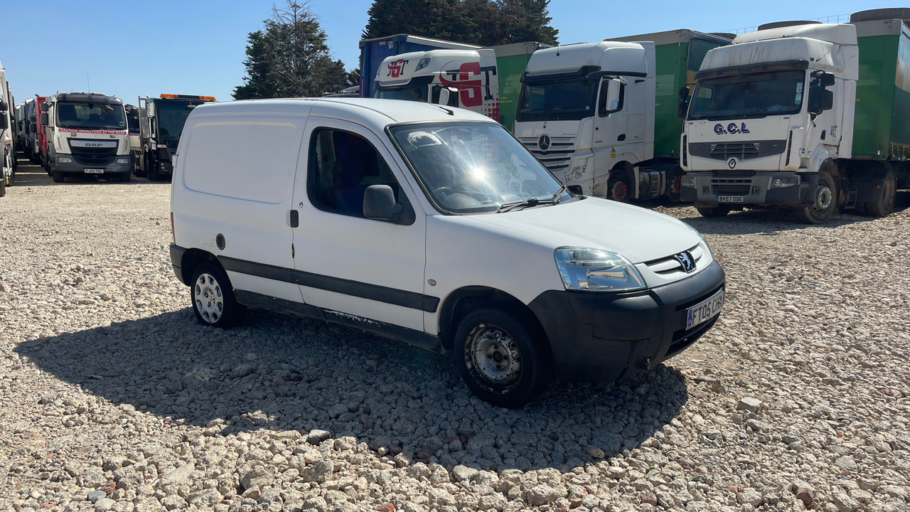PEUGEOT PARTNER 600 - כלי רכב מסחרי קטן: תמונה 1 PEUGEOT PARTNER 600 - כלי רכב מסחרי קטן: תמונה 1