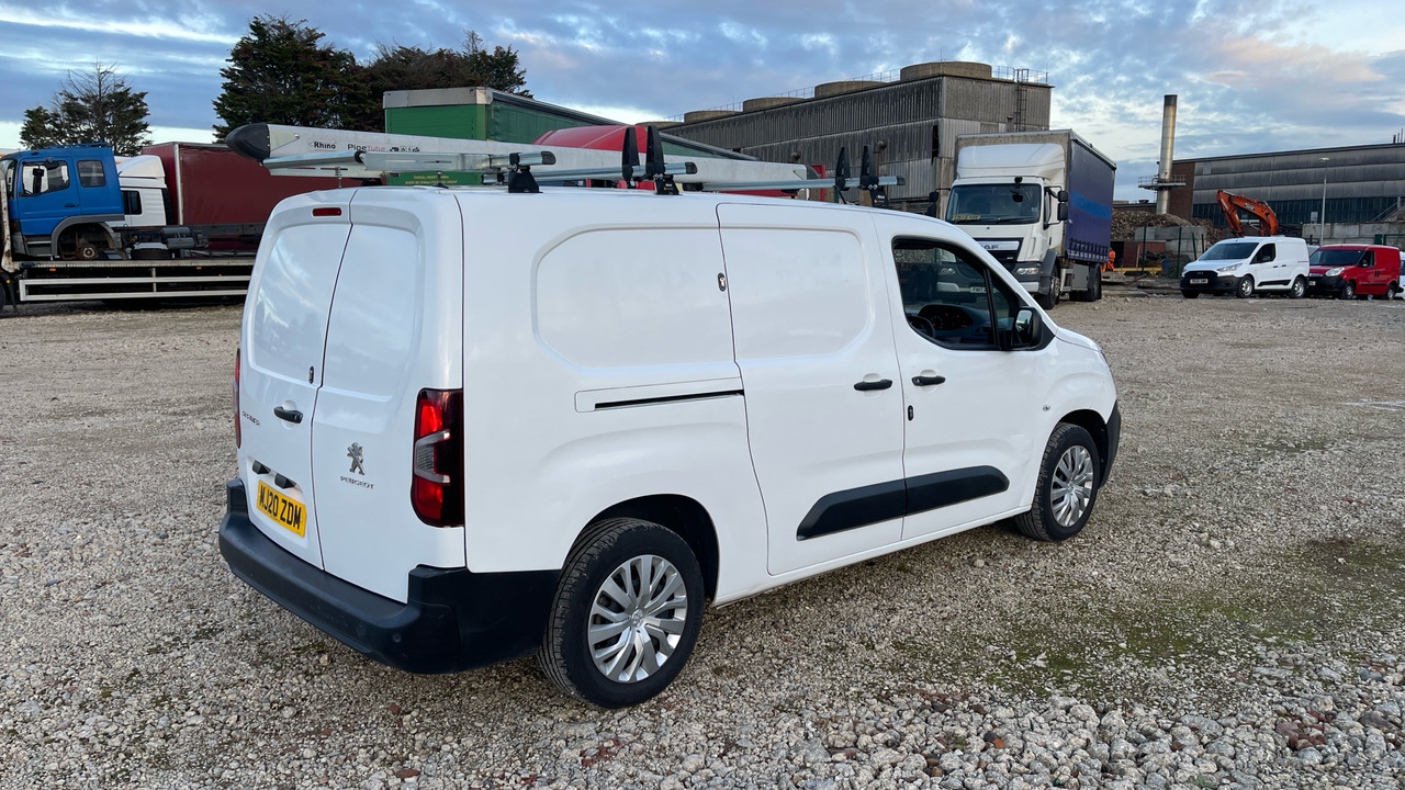 PEUGEOT PARTNER 850 1.5 BLUE HDI 100PS - כלי רכב מסחרי קטן: תמונה 4 PEUGEOT PARTNER 850 1.5 BLUE HDI 100PS - כלי רכב מסחרי קטן: תמונה 4