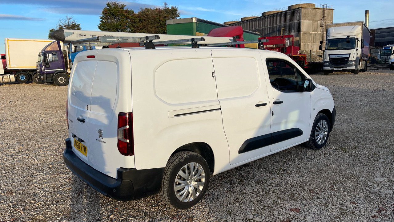 PEUGEOT PARTNER 850 1.5 BLUE HDI 100PS - כלי רכב מסחרי קטן: תמונה 4 PEUGEOT PARTNER 850 1.5 BLUE HDI 100PS - כלי רכב מסחרי קטן: תמונה 4