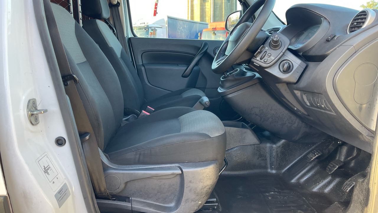 RENAULT KANGOO 1.5 DCI 95PS - כלי רכב מסחרי קטן: תמונה 5 RENAULT KANGOO 1.5 DCI 95PS - כלי רכב מסחרי קטן: תמונה 5