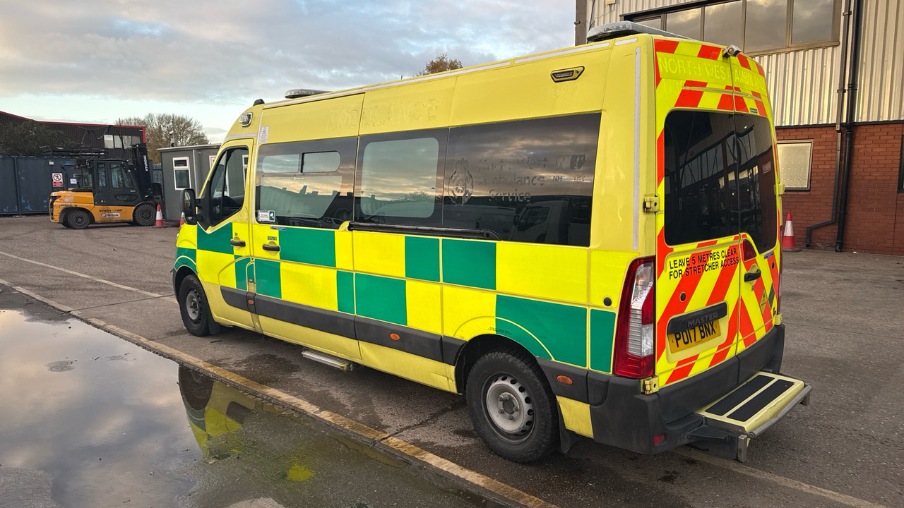 RENAULT MASTER 150.39 - אמבולנס: תמונה 3 RENAULT MASTER 150.39 - אמבולנס: תמונה 3