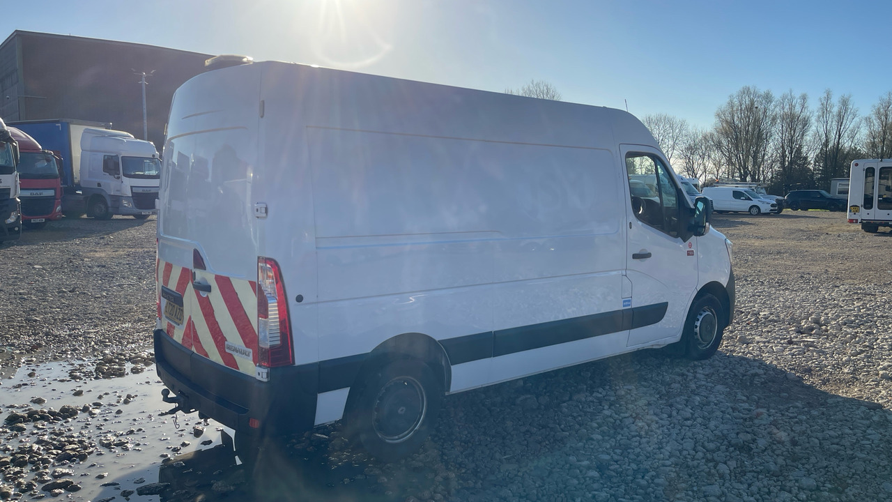 RENAULT MASTER 35 - כלי רכב מסחרי עם לוח: תמונה 4 RENAULT MASTER 35 - כלי רכב מסחרי עם לוח: תמונה 4