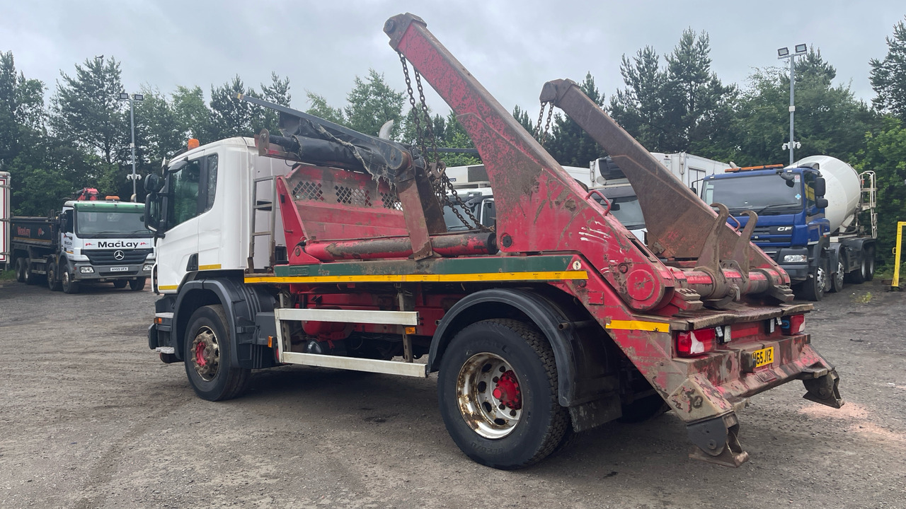 SCANIA P 250 - משאית דילוג העמסה: תמונה 3 SCANIA P 250 - משאית דילוג העמסה: תמונה 3