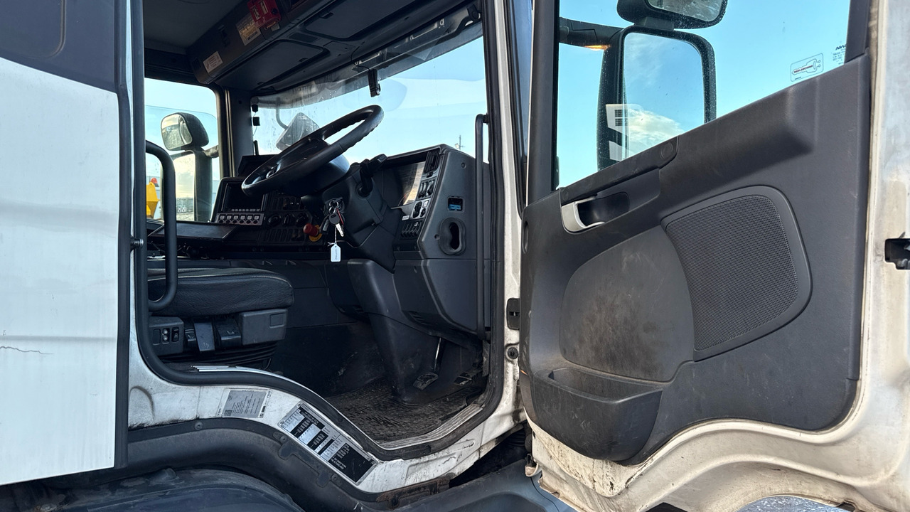 SCANIA P 280 - משאית אשפה: תמונה 5 SCANIA P 280 - משאית אשפה: תמונה 5