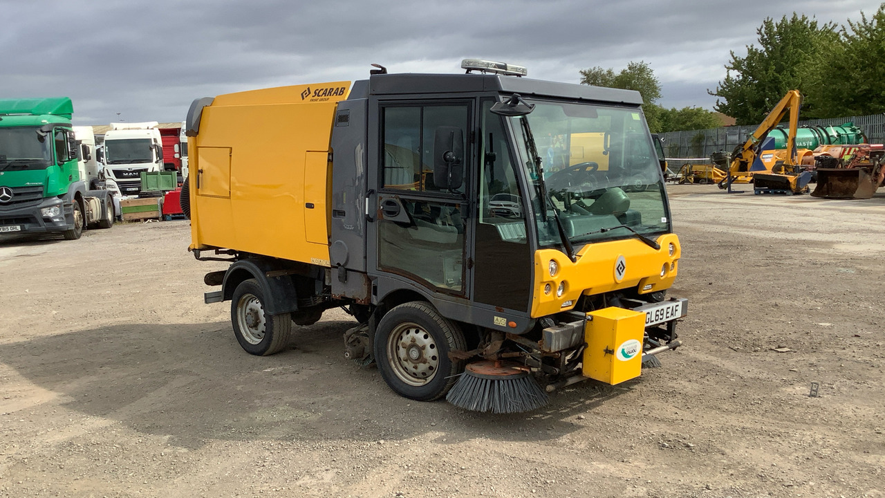 SCARAB M25H - מטאטא כבישים: תמונה 2 SCARAB M25H - מטאטא כבישים: תמונה 2