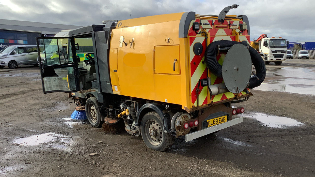 SCARAB MINOR M25H - מטאטא כבישים: תמונה 4 SCARAB MINOR M25H - מטאטא כבישים: תמונה 4