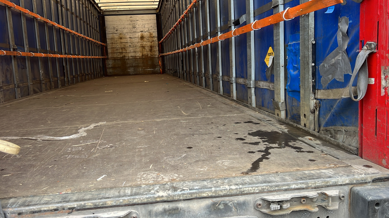 SCHMITZ CURTAINSIDE EUROLINER - קרון נגרר: תמונה 2 SCHMITZ CURTAINSIDE EUROLINER - קרון נגרר: תמונה 2