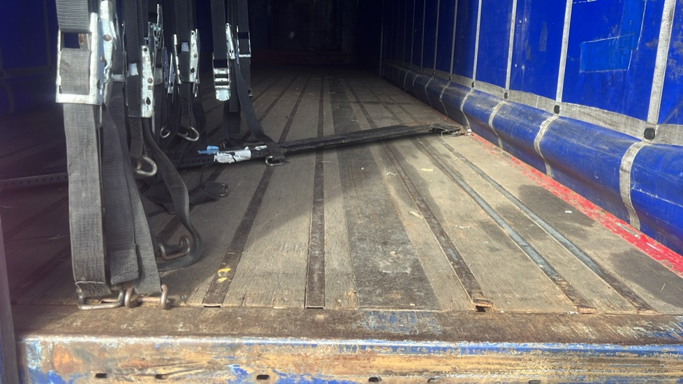 SDC CURTAINSIDE - קרון נגרר: תמונה 2 SDC CURTAINSIDE - קרון נגרר: תמונה 2