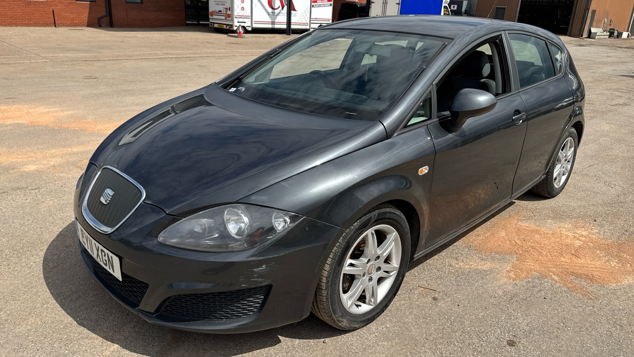 SEAT LEON 1.6 TDI CR - האצ'בק: תמונה 2 SEAT LEON 1.6 TDI CR - האצ'בק: תמונה 2