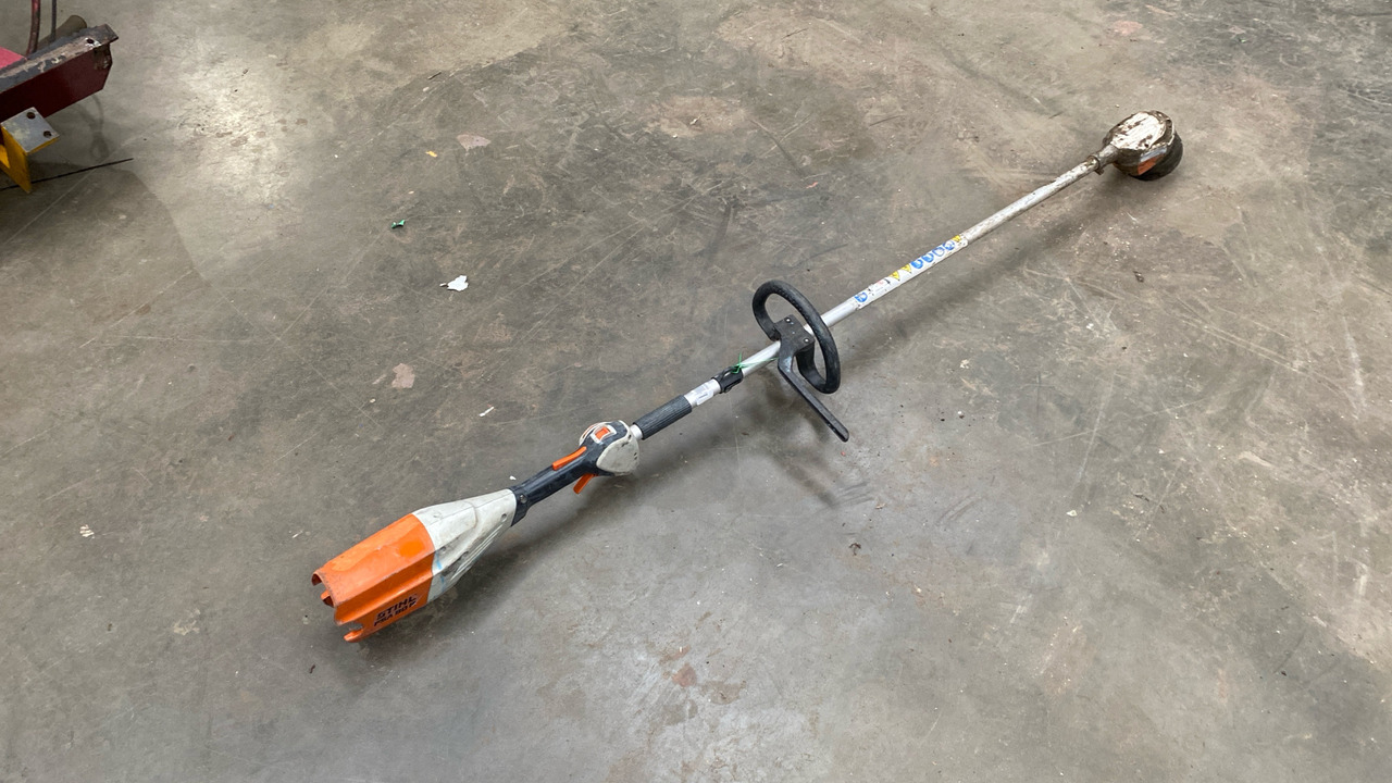 STIHL FSA90R STRIMMER * NO MOTOR* - ציוד בנייה: תמונה 2 STIHL FSA90R STRIMMER * NO MOTOR* - ציוד בנייה: תמונה 2
