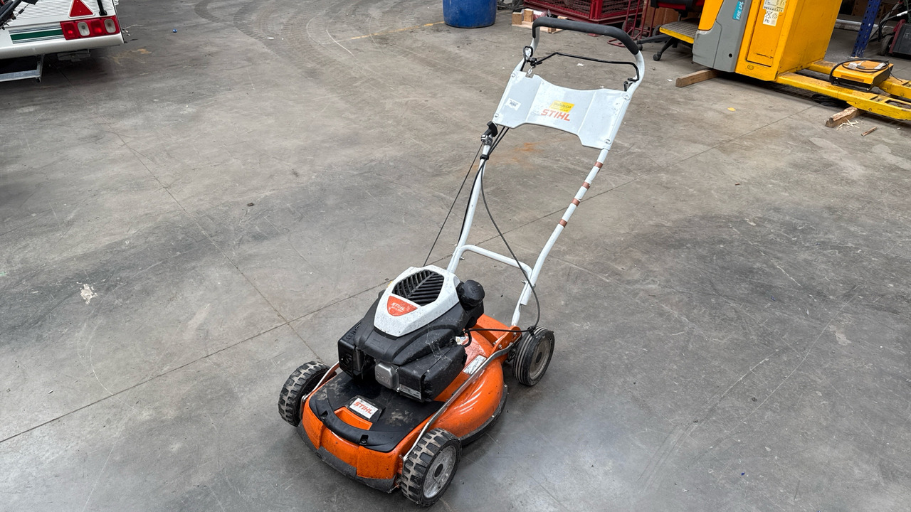 STIHL RM4 RTP - ציוד בנייה: תמונה 4 STIHL RM4 RTP - ציוד בנייה: תמונה 4