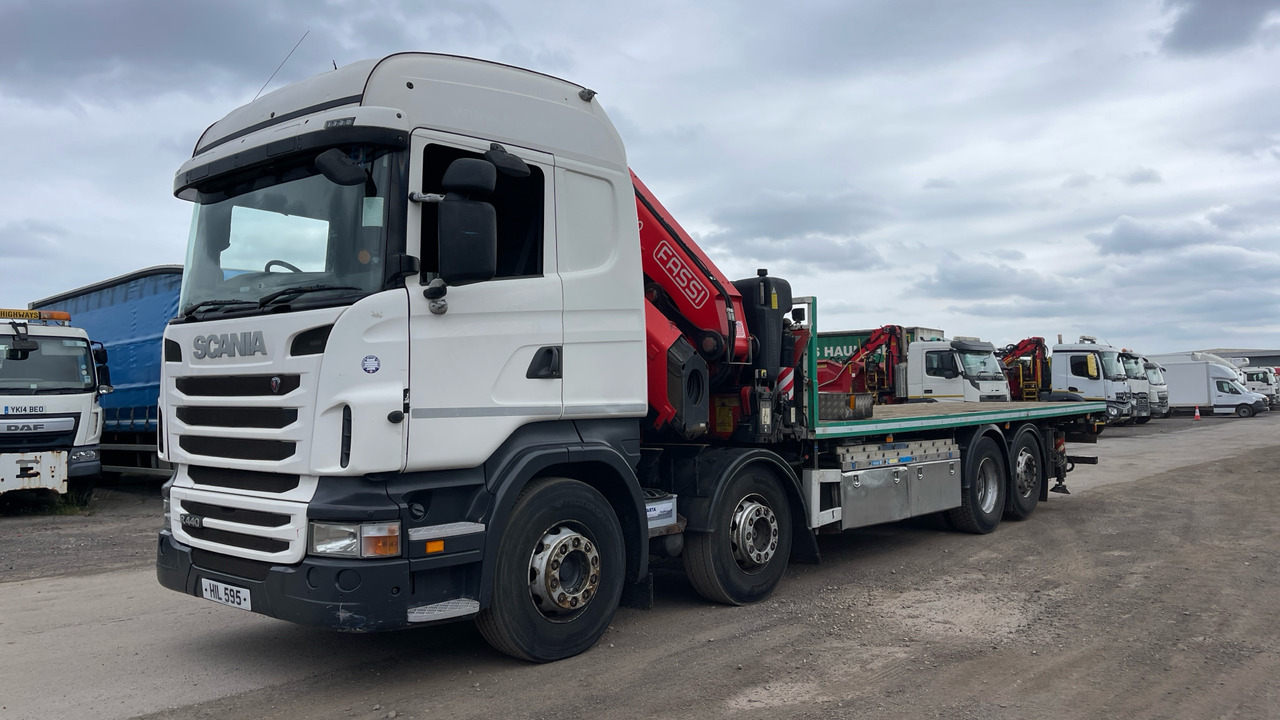 Scania R 440 - משאית צד נופל/ שטוחה, משאית מנוף: תמונה 2 Scania R 440 - משאית צד נופל/ שטוחה, משאית מנוף: תמונה 2