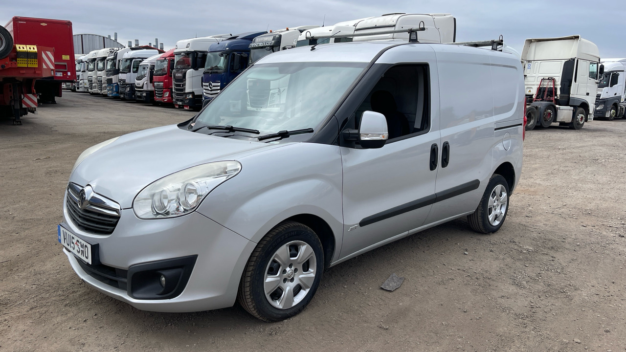 VAUXHALL COMBO 2000 1.3 CDTI 16V ECOFLEX SPORTIVE - כלי רכב מסחרי קטן: תמונה 2 VAUXHALL COMBO 2000 1.3 CDTI 16V ECOFLEX SPORTIVE - כלי רכב מסחרי קטן: תמונה 2