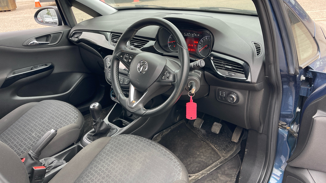 VAUXHALL CORSA 1.2 STING - האצ'בק: תמונה 5 VAUXHALL CORSA 1.2 STING - האצ'בק: תמונה 5