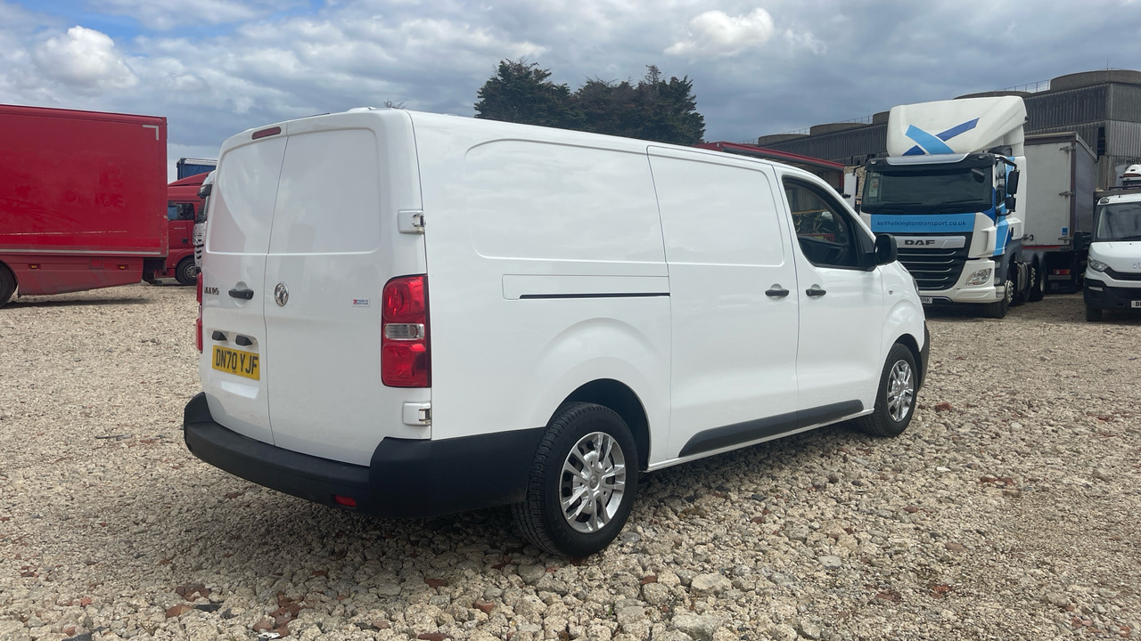 VAUXHALL VIVARO 2900 1.5D 100PS - כלי רכב מסחרי קטן: תמונה 4 VAUXHALL VIVARO 2900 1.5D 100PS - כלי רכב מסחרי קטן: תמונה 4