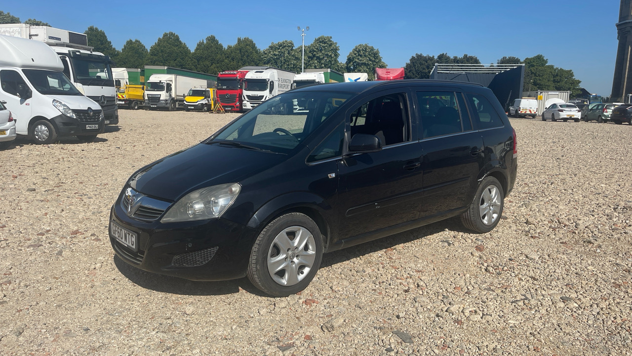 VAUXHALL ZAFIRA 1.7 CDTI - מכונית: תמונה 2 VAUXHALL ZAFIRA 1.7 CDTI - מכונית: תמונה 2