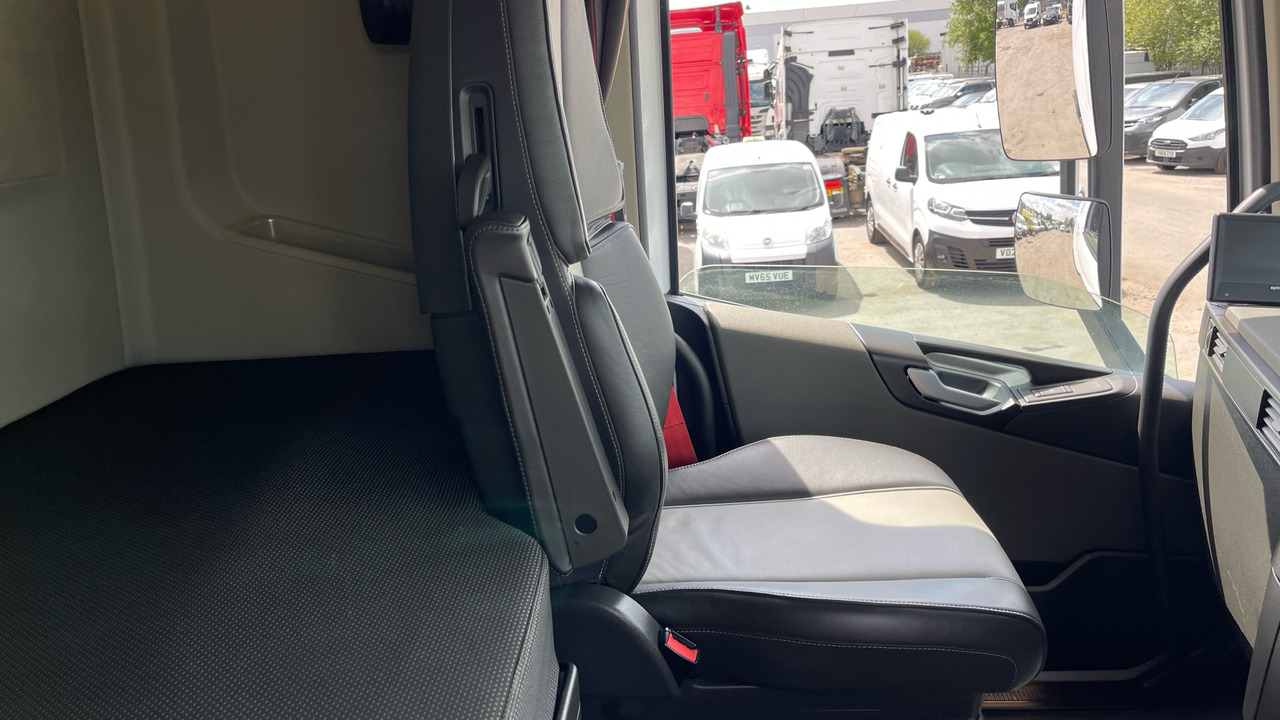 יחידת טרקטור VOLVO FH 460: תמונה 8