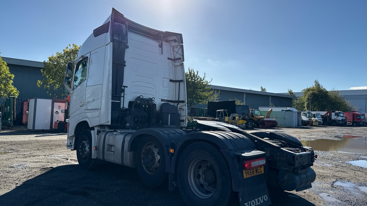 VOLVO FH 500 - יחידת טרקטור: תמונה 3 VOLVO FH 500 - יחידת טרקטור: תמונה 3
