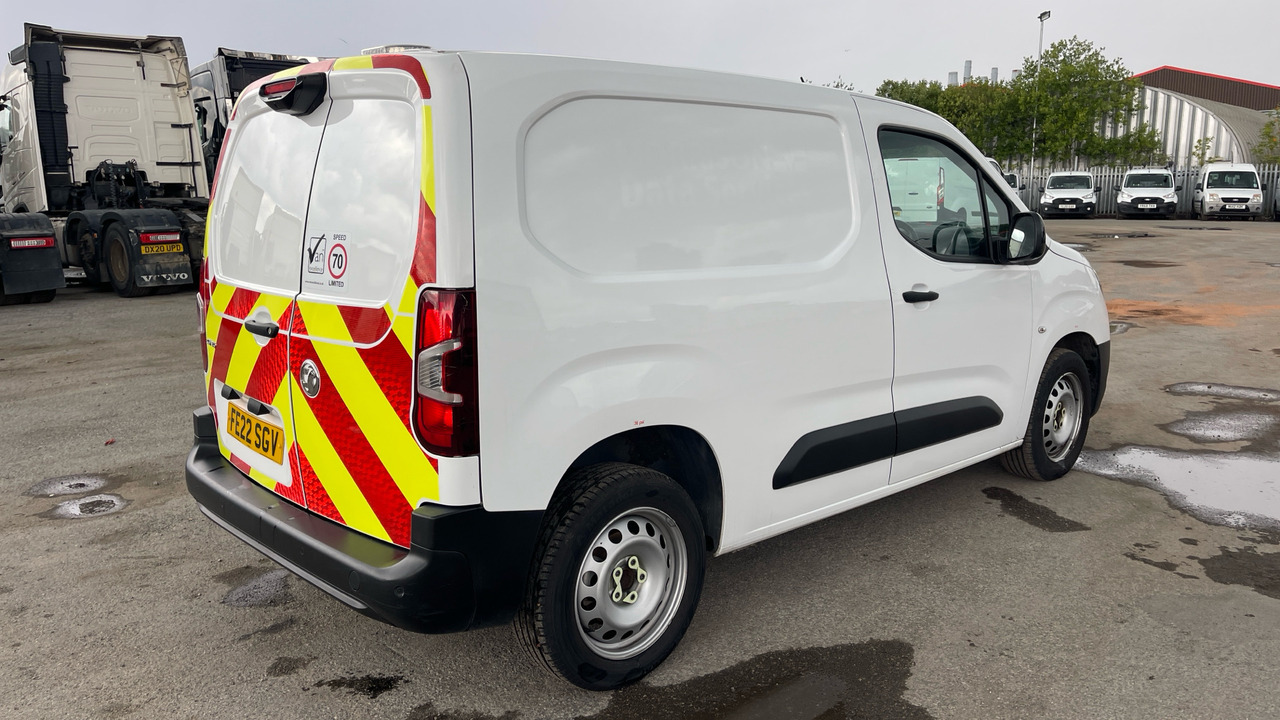 Vauxhall Combo Cargo 2300 1.5 TURBO D 100PS - כלי רכב מסחרי קטן: תמונה 4 Vauxhall Combo Cargo 2300 1.5 TURBO D 100PS - כלי רכב מסחרי קטן: תמונה 4