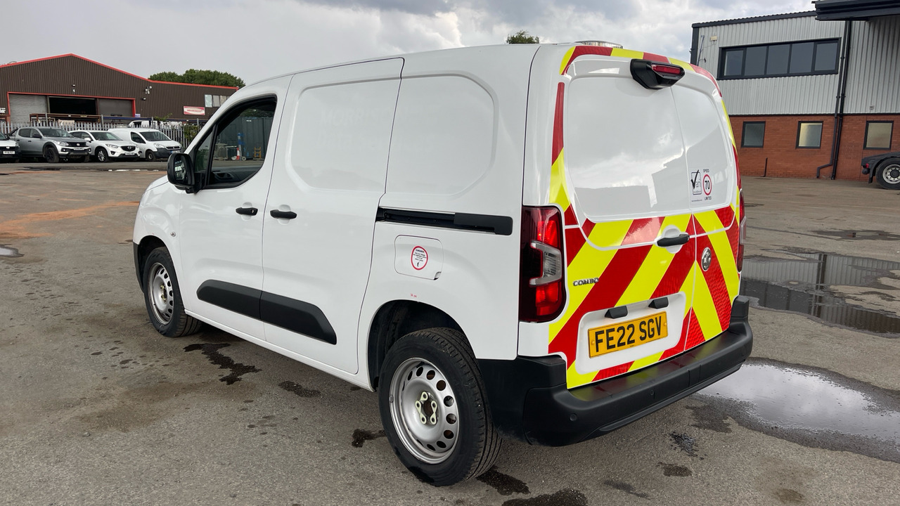 Vauxhall Combo Cargo 2300 1.5 TURBO D 100PS - כלי רכב מסחרי קטן: תמונה 3 Vauxhall Combo Cargo 2300 1.5 TURBO D 100PS - כלי רכב מסחרי קטן: תמונה 3