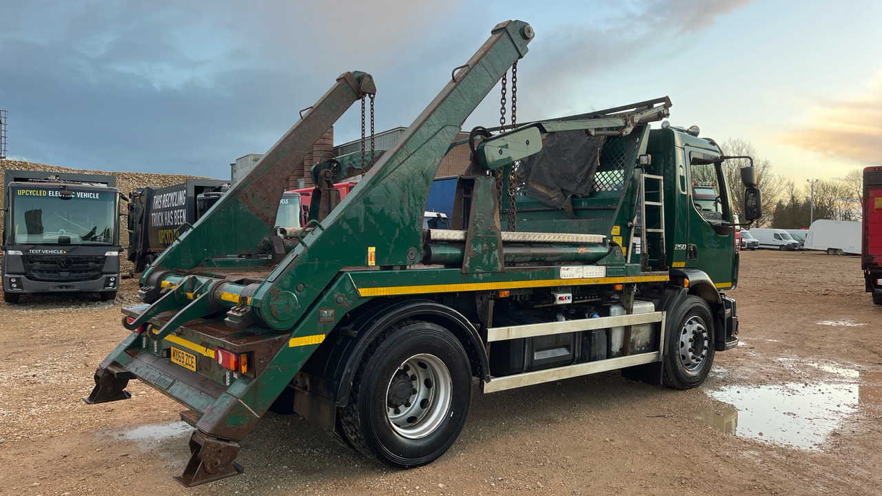 Volvo FL 250 - משאית דילוג העמסה: תמונה 4 Volvo FL 250 - משאית דילוג העמסה: תמונה 4