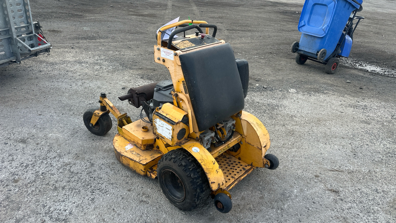 WRIGHT STANDER QUAD LEVER - מכסחת גינה: תמונה 3 WRIGHT STANDER QUAD LEVER - מכסחת גינה: תמונה 3