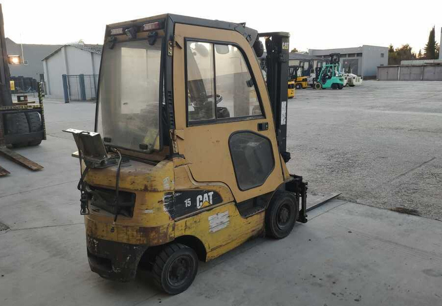 CAT Lift Trucks GP15N - מלגזת LPG: תמונה 3 CAT Lift Trucks GP15N - מלגזת LPG: תמונה 3