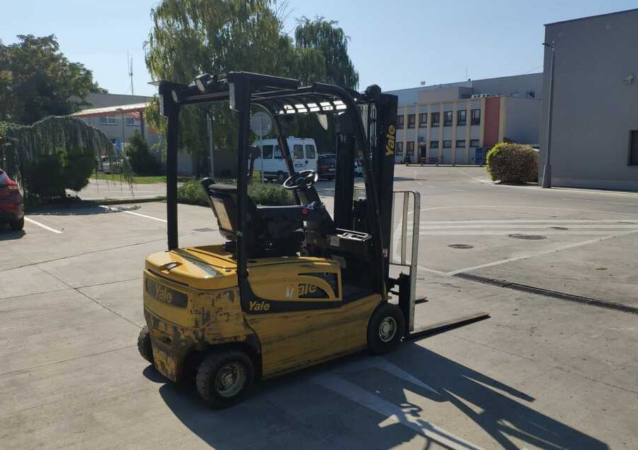 Yale ERP16VF - מלגזה חשמלית: תמונה 3 Yale ERP16VF - מלגזה חשמלית: תמונה 3