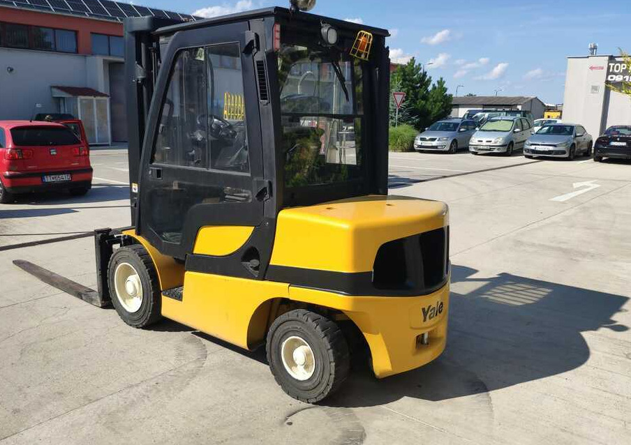 Yale GDP35VX - מלגזת סולר: תמונה 3 Yale GDP35VX - מלגזת סולר: תמונה 3
