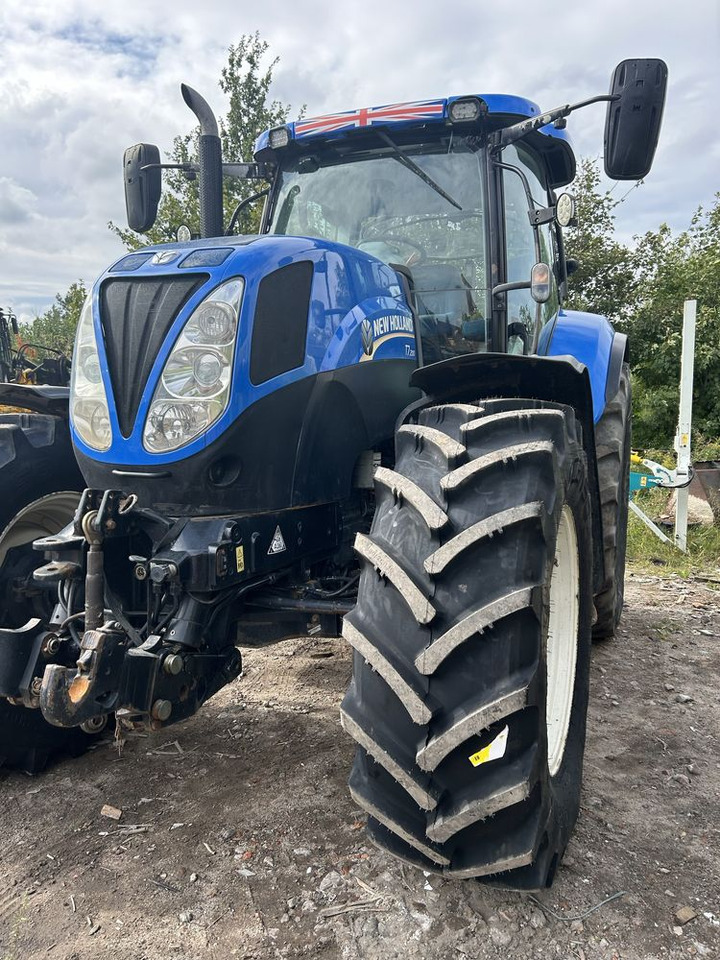 New Holland T7.200 skrzynia stopniowa 2013r TUZ Monitor Nowe Opon - טרקטור חקלאי: תמונה 3 New Holland T7.200 skrzynia stopniowa 2013r TUZ Monitor Nowe Opon - טרקטור חקלאי: תמונה 3