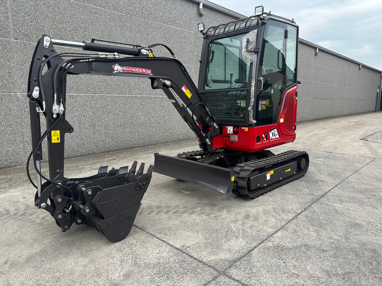 RHINOCEROS XN28 - מיני מחפר: תמונה 4 RHINOCEROS XN28 - מיני מחפר: תמונה 4