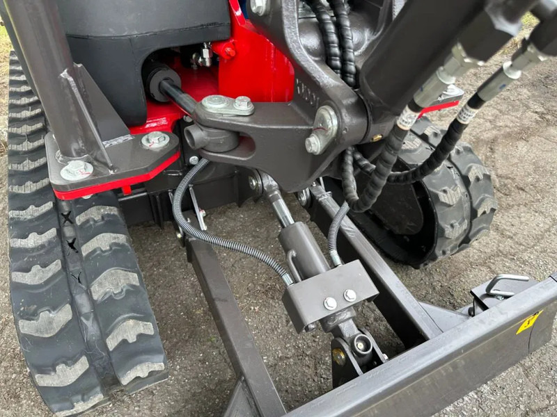 Rhino Rhinoceros XN12-9 - מיני מחפר: תמונה 4 Rhino Rhinoceros XN12-9 - מיני מחפר: תמונה 4