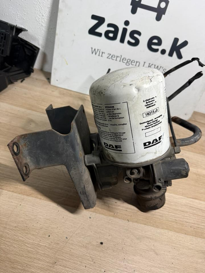 DAF KNORR-BREMSE Lufttrockner II37464N50 AE4528 - אביזר בלמים עבור משאית: תמונה 3 DAF KNORR-BREMSE Lufttrockner II37464N50 AE4528 - אביזר בלמים עבור משאית: תמונה 3