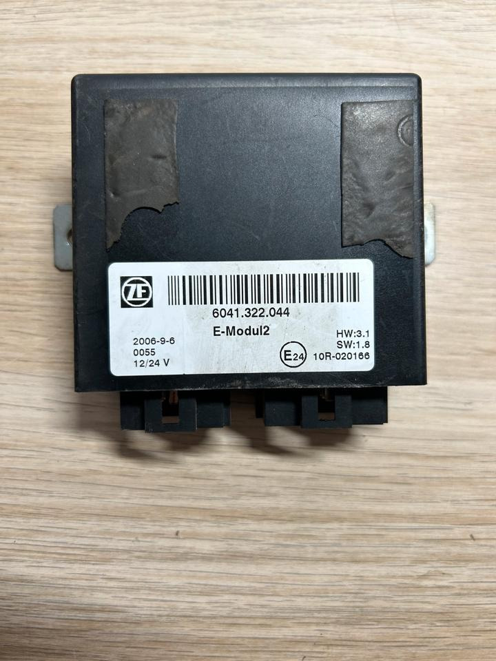 DAF XF Truck Steuergerät 6041.322.044 - חלקי חילוף: תמונה 2 DAF XF Truck Steuergerät 6041.322.044 - חלקי חילוף: תמונה 2