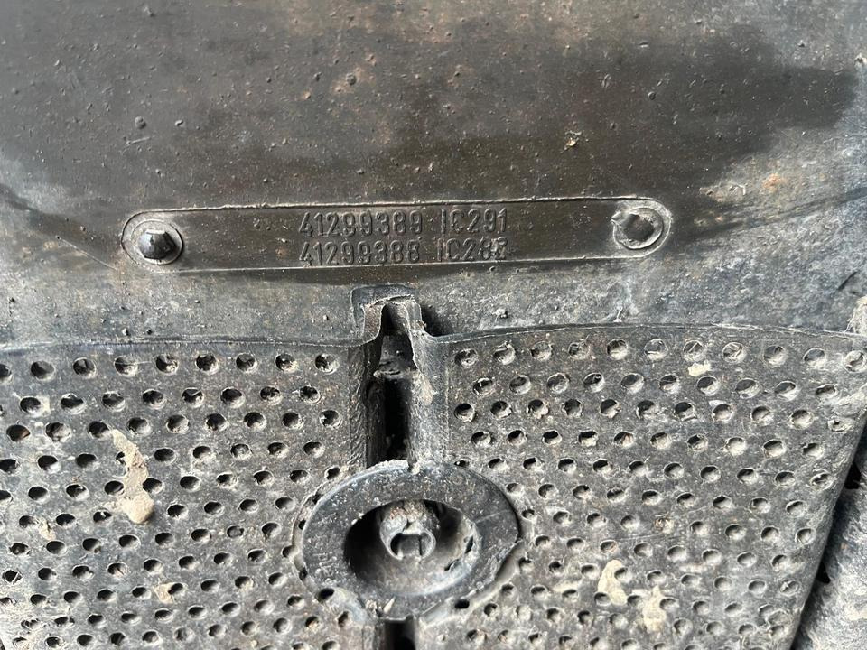 IVECO Stralis 450 Kotflügel vorne links 41299389 / 41299388 - כנפון עבור משאית: תמונה 2 IVECO Stralis 450 Kotflügel vorne links 41299389 / 41299388 - כנפון עבור משאית: תמונה 2